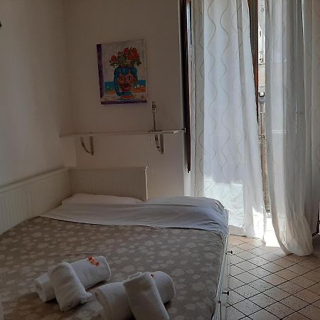 Monovano Centro Storico Katania Zewnętrze zdjęcie
